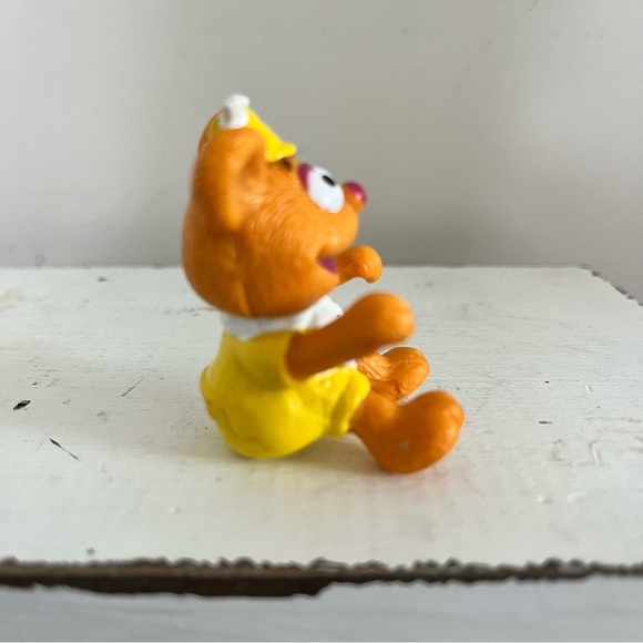 Vintage 1990 Muppet Babies Fozzie the Bear PVC Cup Climber / Figure Cake Topper - Picture 3 of 6